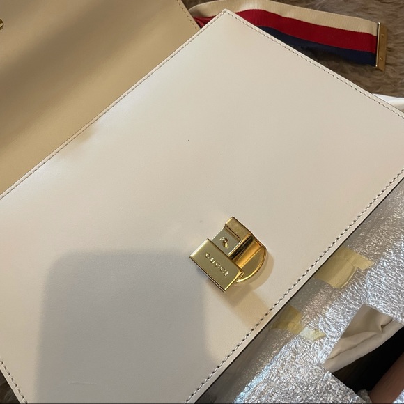 Gucci slyvie bag medium1️⃣5️⃣0️⃣0️⃣ - Picture 4 of 8